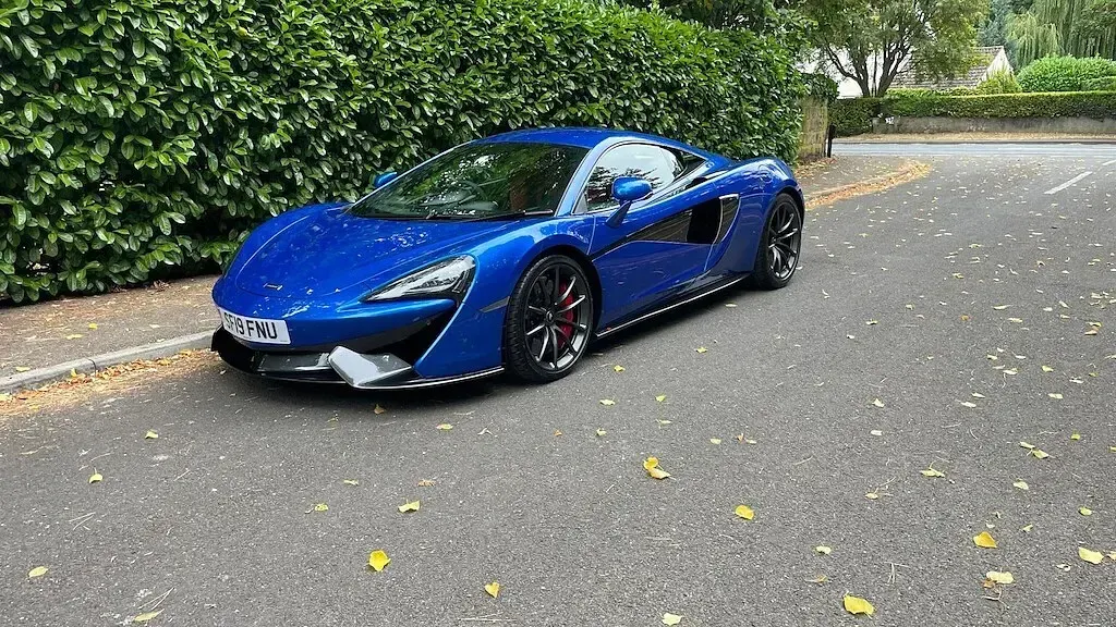 Used McLaren 570S 570 HP (419 kW) 2019 Blue Coupe