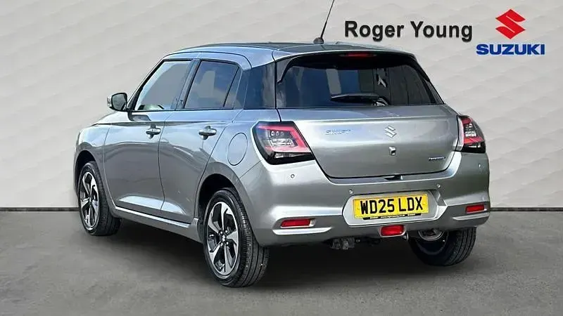 Usado Suzuki Swift 2025 Prateado Citadino