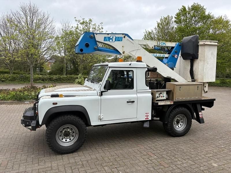Used Land Rover Defender 2014 White Pickup