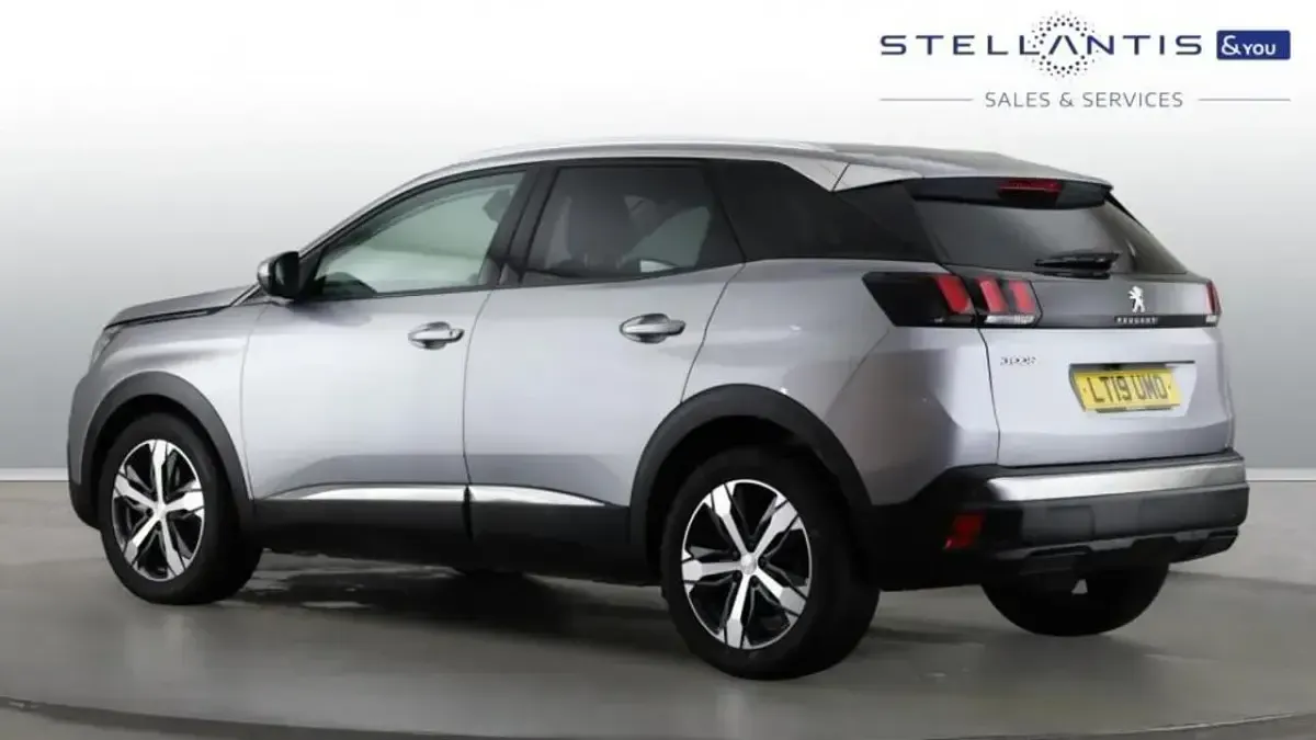 Used Peugeot 3008 Allure 129 HP (94 kW) 2019 Grey SUV