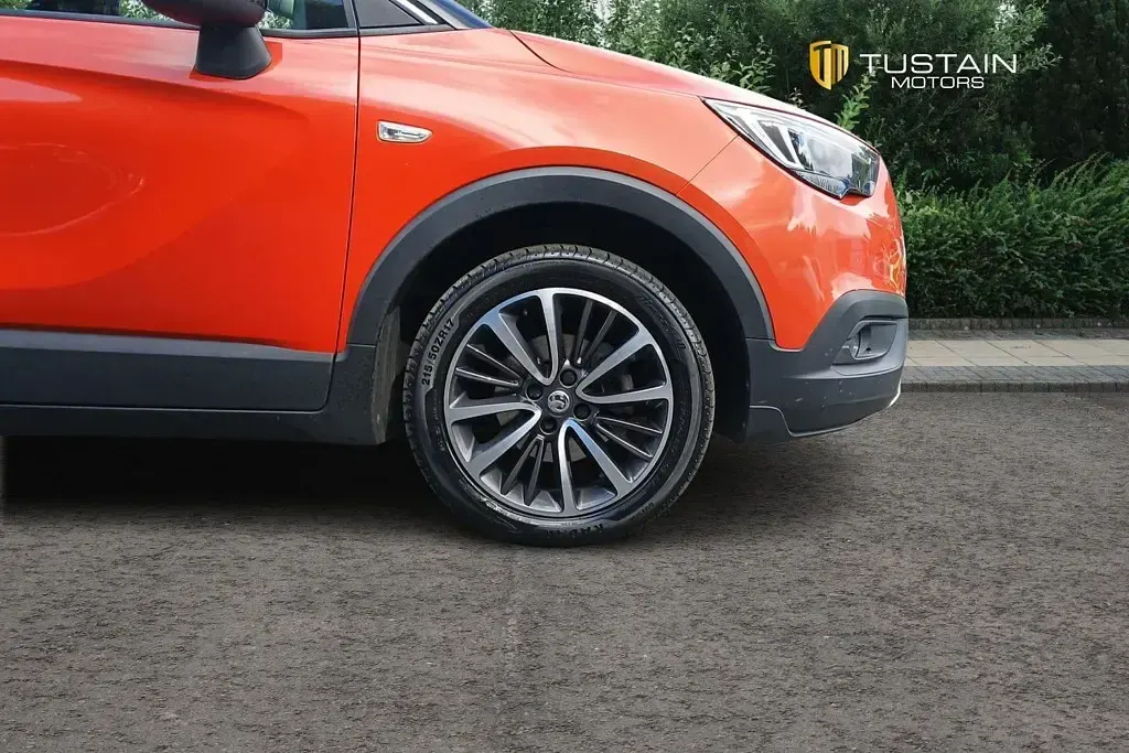 Used Vauxhall Crossland X Elite 130 HP (95 kW) 2020 Orange SUV