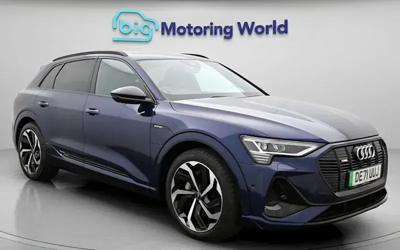 Używany Audi e-tron Black Edition 230 kW (313 KM) 2022 SUV
