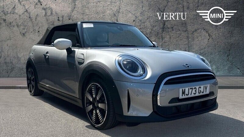 Silver Used 2023 Mini Cooper Exclusive Hatchback | £24,495 (Expensive) - Image 1/4