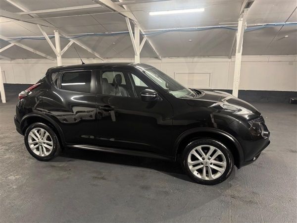 Black Used 2017 Nissan Juke N-Connecta SUV | £5,690 (Fair price) - Image 1/1