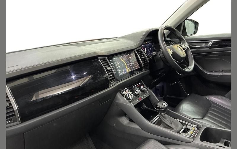 Used Skoda Kodiaq LAURIN & KLEMENT 196 HP (144 kW) 2023 Black magic pearl effect SUV