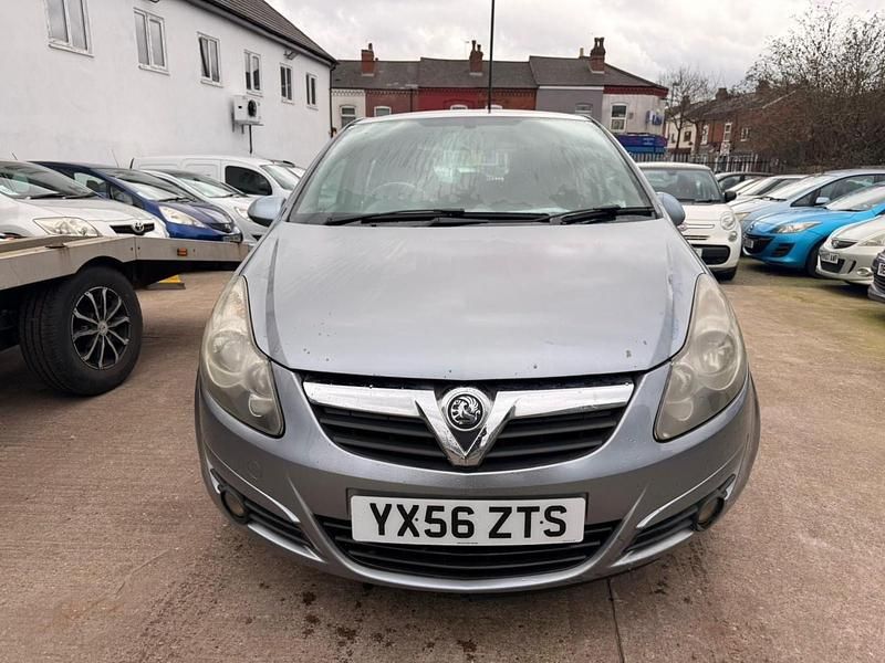 Used Vauxhall Corsa 89 HP (65 kW) 2006 Silver Hatchback