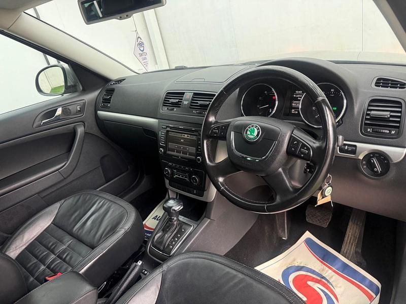 Used Skoda Yeti Elegance 105 HP (77 kW) 2012 Beige SUV