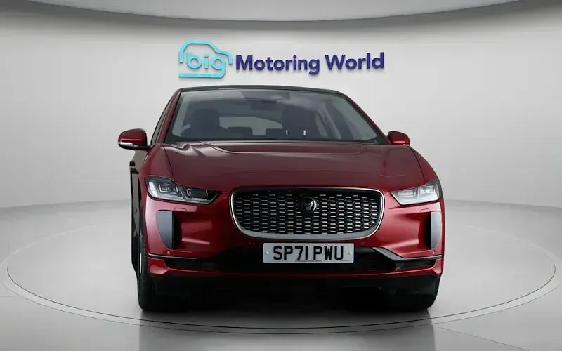 Usado Jaguar I-Pace SE 294 kW (400 HP) 2021 Vermelho SUV