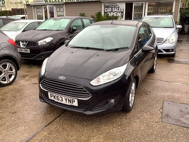 Black Used 2013 Ford Fiesta Zetec Hatchback | £5,495 (A bit pricey) - Image 1/4