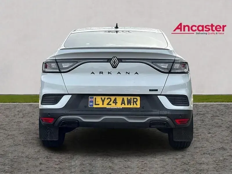 Used Renault Arkana Esprit Alpine 142 HP (104 kW) 2024 White SUV