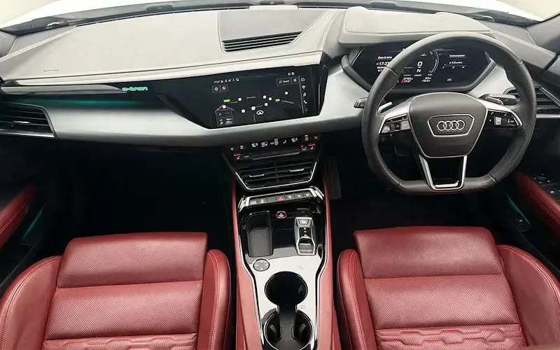 Used Audi e-tron GT quattro 389 kW (530 HP) 2023 White Sedan