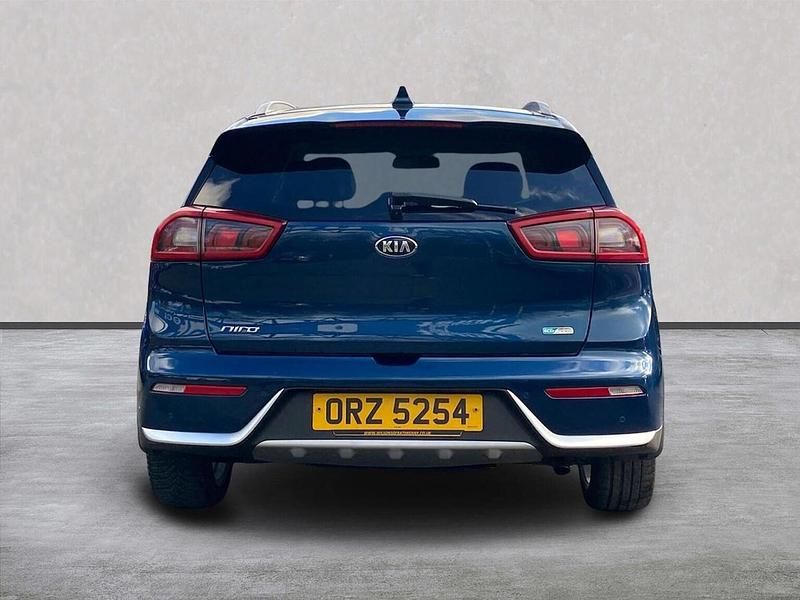 Used Kia Niro First Edition 139 HP (102 kW) 2018 Blue SUV