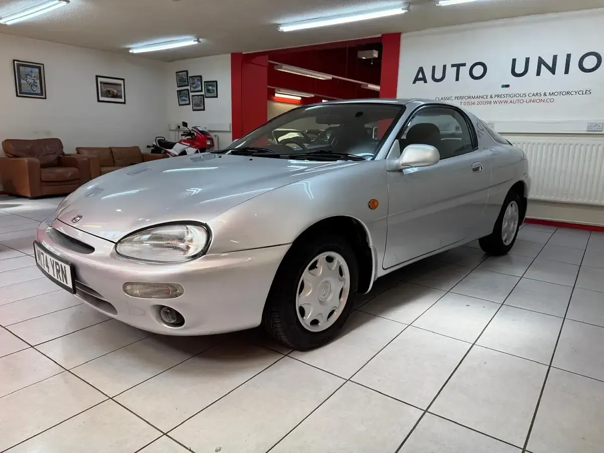 Used Mazda MX3 109 HP (80 kW) 1995 Silver Hatchback