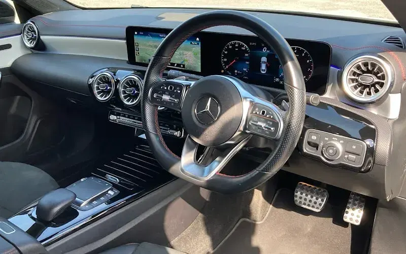 Used Mercedes CLA180 Executive 136 HP (100 kW) 2023 White Coupe