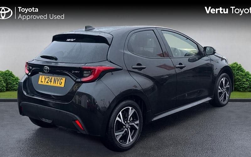 Used Toyota Yaris Hybrid Design 116 HP (85 kW) 2026 Hatchback