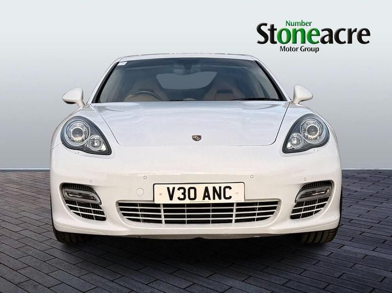 Used Porsche Panamera 500 HP (367 kW) 2010 White Hatchback