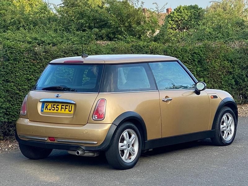 Used Mini ONE Hatch 2005 Gold Hatchback
