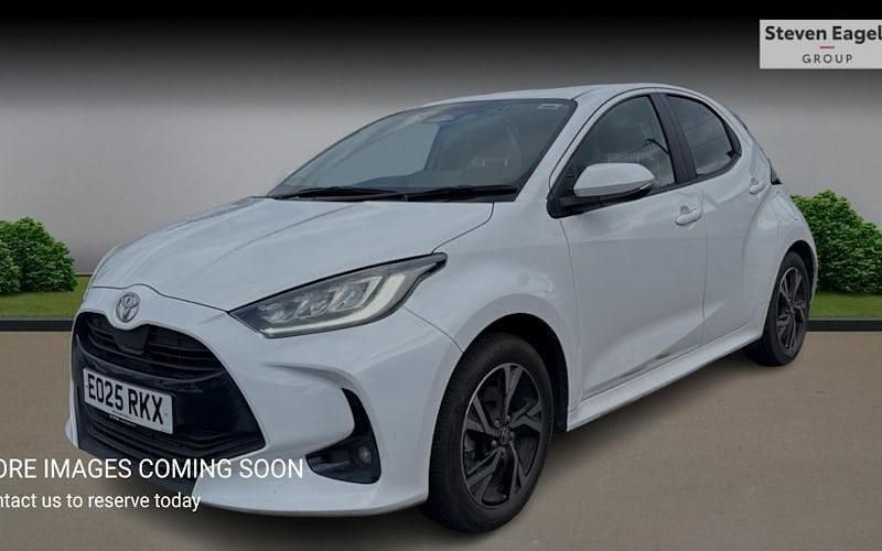 Used Toyota Yaris Hybrid Design 116 HP (85 kW) 2026 Hatchback