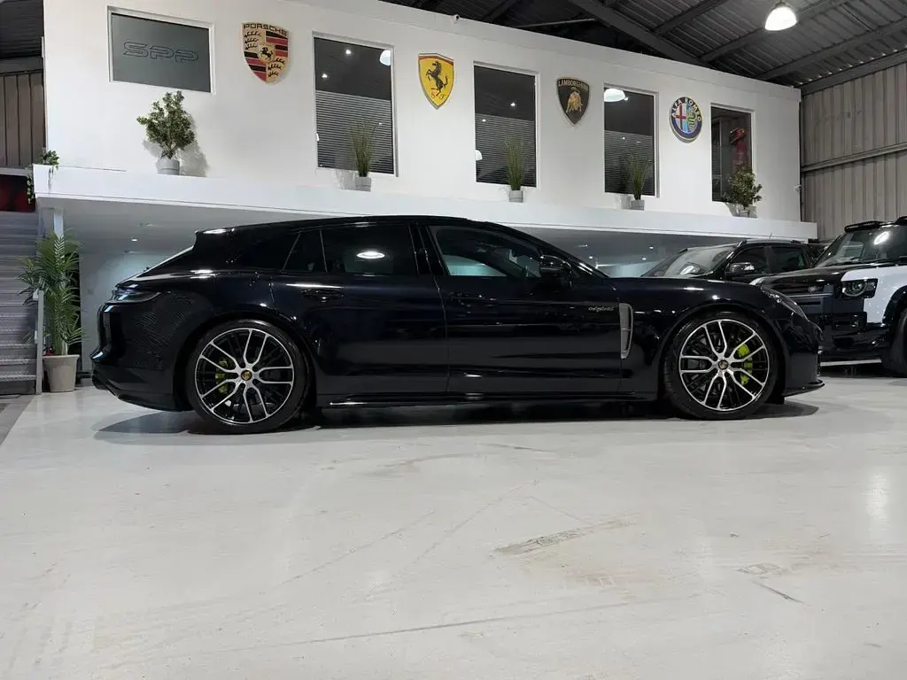 Used Porsche Panamera 4 E-Hybrid Platinum Edition 2023 Black Hatchback