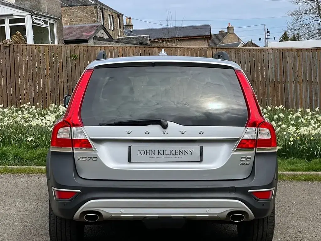 Used Volvo XC70 SE Lux 215 HP (158 kW) 2013 Silver SUV