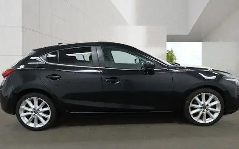 Used Mazda 3 Inclusive 120 HP (88 kW) 2018 Black Hatchback