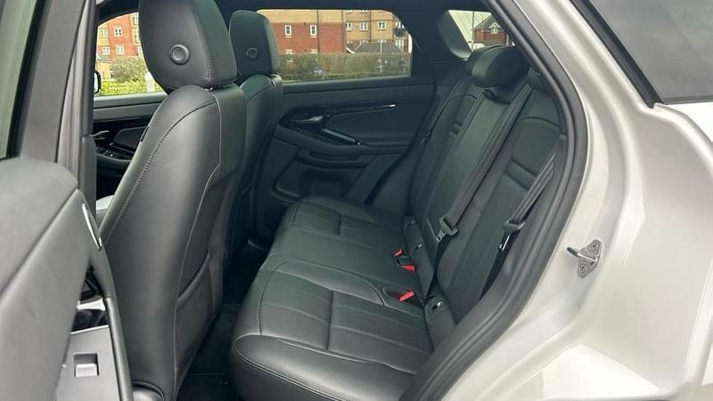 Used Land Rover Range Rover evoque HSE Dynamic 269 HP (197 kW) 2025 Premium metallic  ostuni pearl white SUV