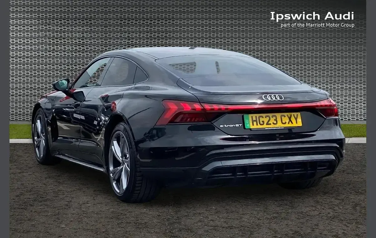 Used Audi e-tron GT quattro Comfort 384 kW (523 HP) 2023 Black Sedan