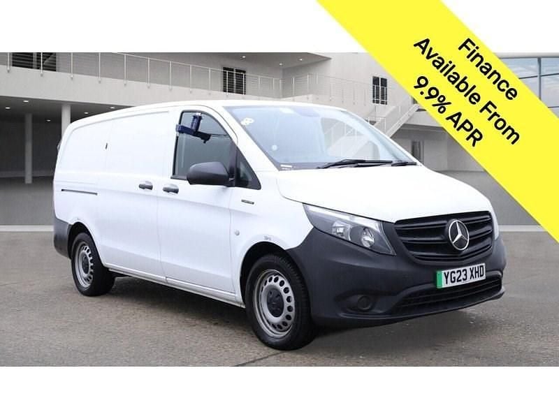White Used 2023 Mercedes e-Vito Progressive MPV | £13,400 (Super price) - Image 1/3