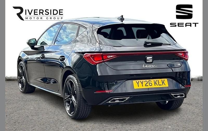 Ny Seat Leon Black Edition 147 HK (108 kW) 2026 Svart Halvkombi