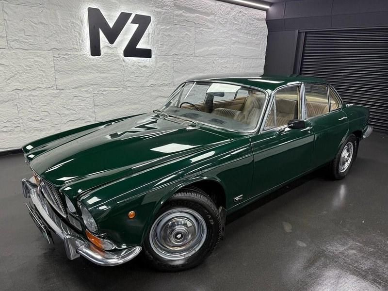Green Used 1972 Jaguar XJ6 Sedan | £15,995 - Image 1/3