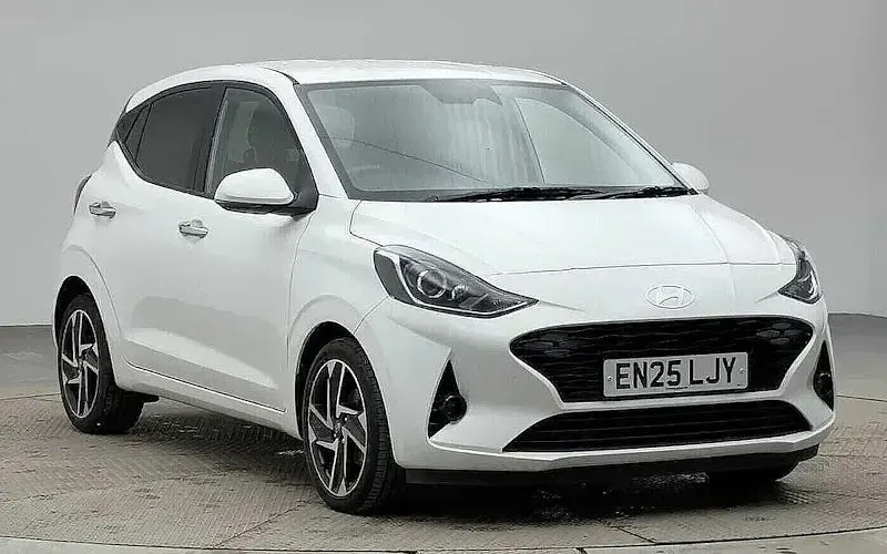 Used Hyundai i10 Premium 79 HP (58 kW) 2025 Hatchback