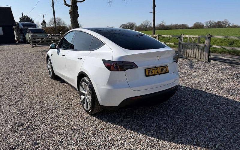 Used Tesla Model Y Long Range AWD 286 kW (389 HP) 2025 SUV
