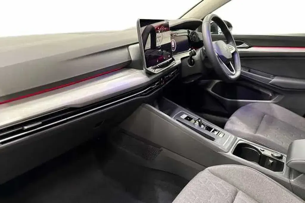 Used VW Golf VIII 150 HP (110 kW) 2025