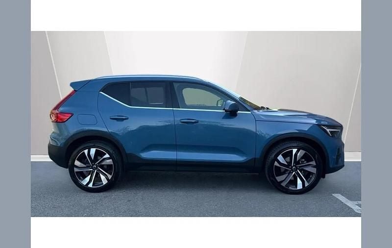Used Volvo XC40 Ultra 163 HP (119 kW) 2025 Blue SUV