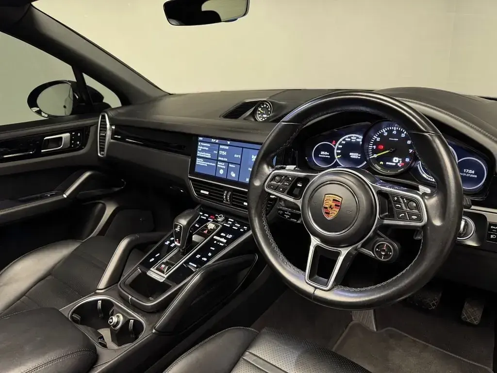 Used Porsche Cayenne E-Hybrid 2019 Black SUV