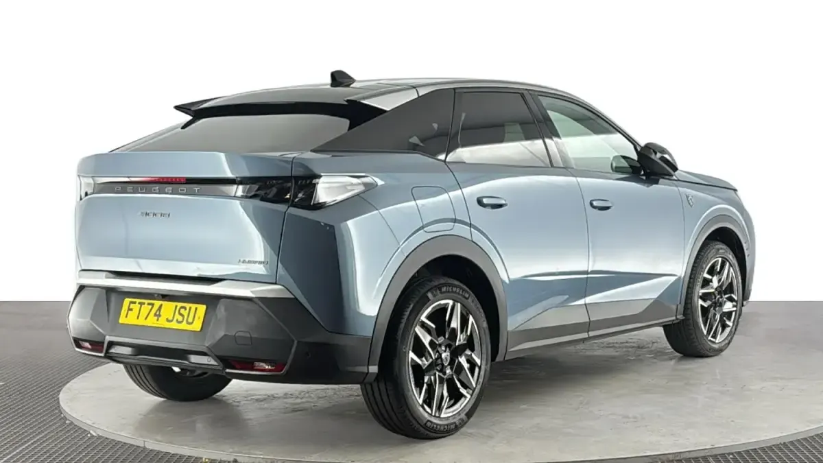 Used Peugeot 3008 GTi 136 HP (100 kW) 2024 Blue SUV
