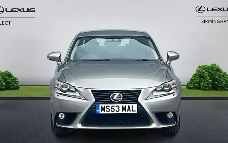 Used Lexus IS300h Luxury Line 223 HP (164 kW) 2016 Sedan