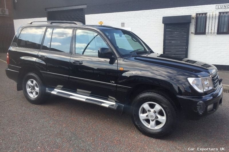 Used Toyota Land Cruiser 201 HP (147 kW) 2000 SUV