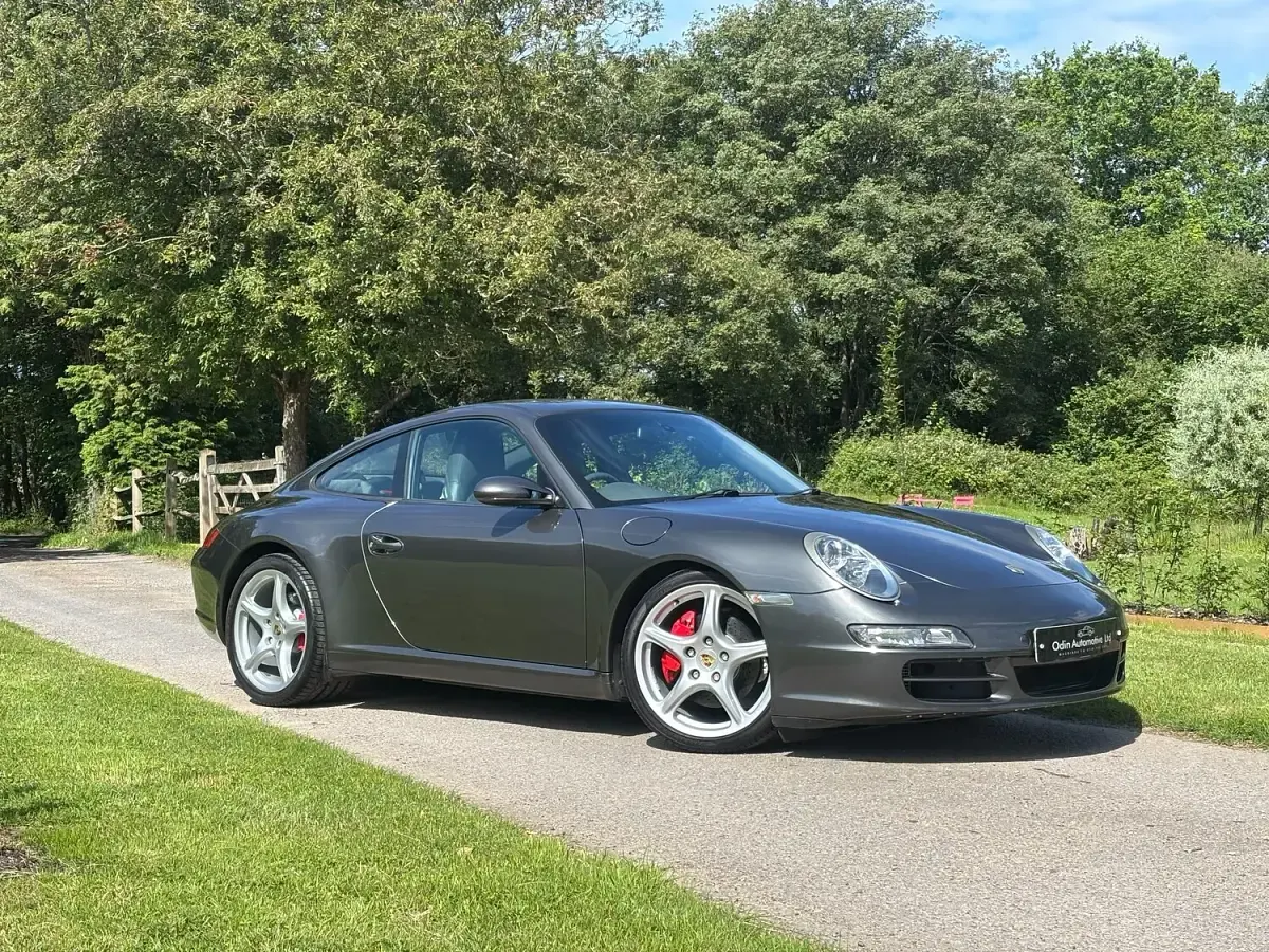 Used Porsche 911 Carrera S 350 HP (257 kW) 2005 Grey Coupe