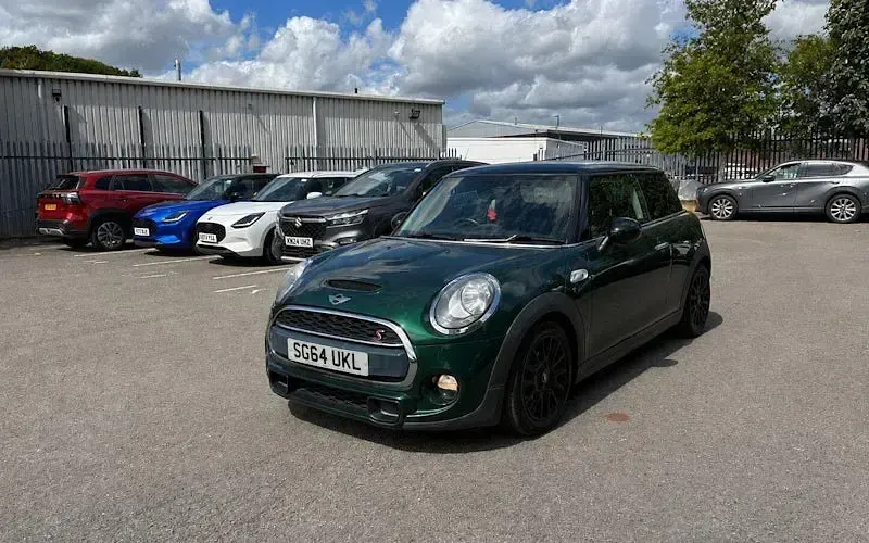 Used Mini Cooper S Hatch 170 HP (125 kW) 2017 Hatchback