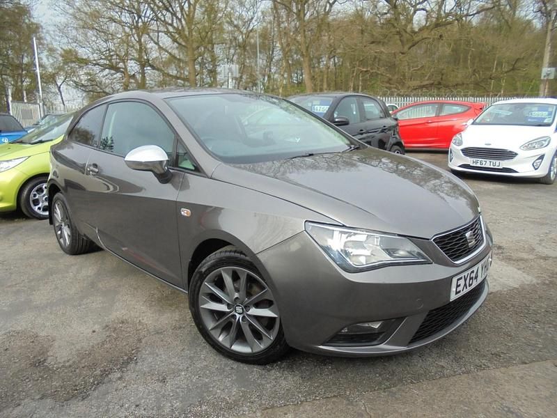 Usado Seat Ibiza I-Tech 2014 Cinzento Citadino