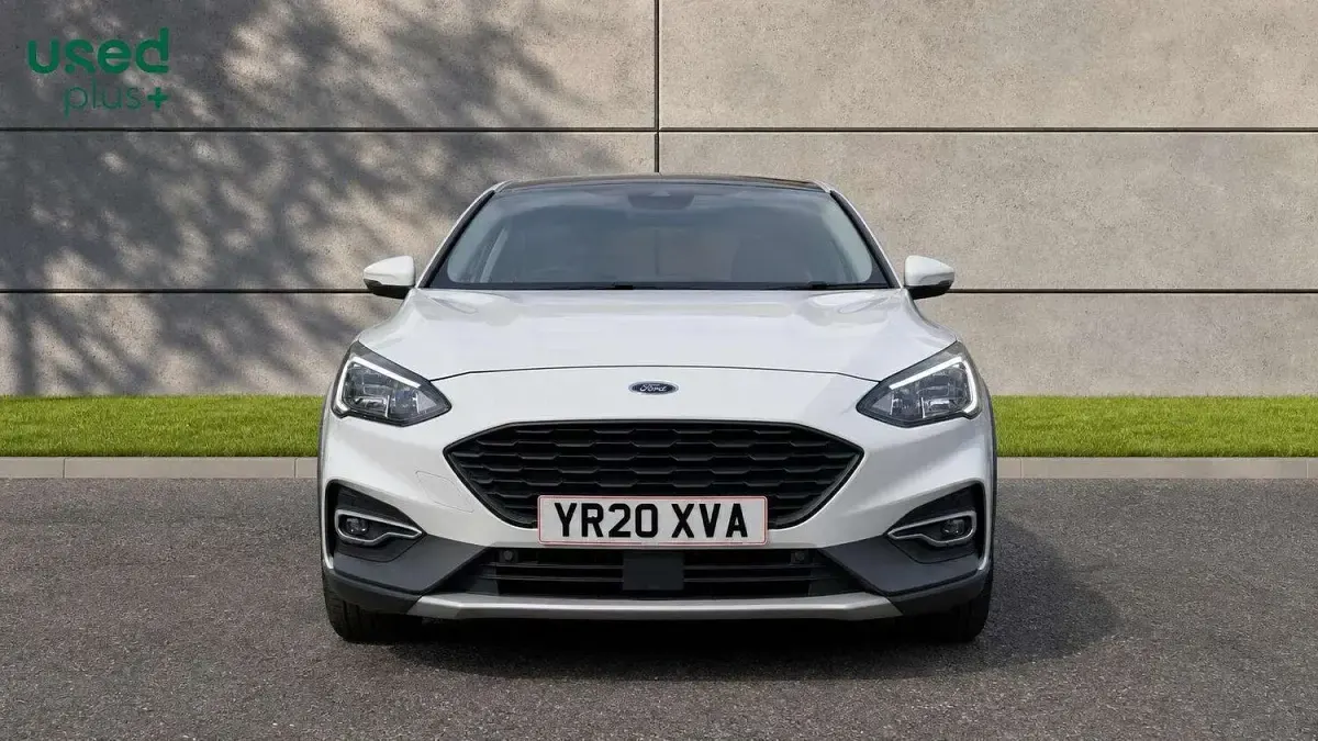 Used Ford Focus Active X 120 HP (88 kW) 2020 White Hatchback