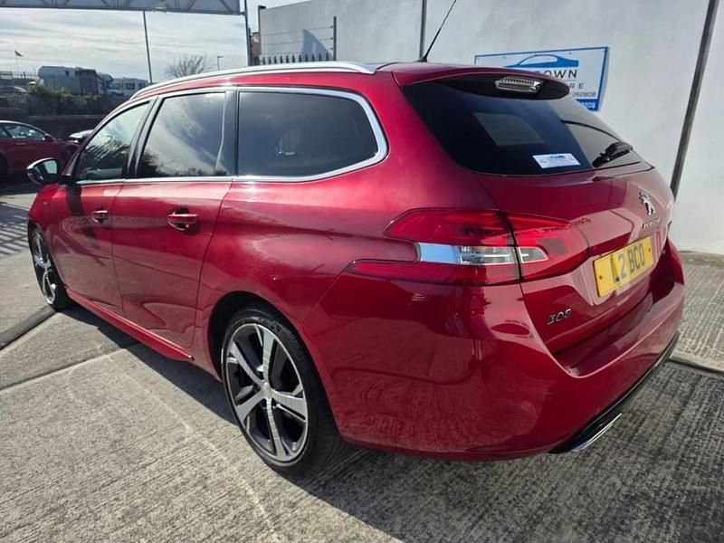 Second-hand Peugeot 308 GT-line 2016 Roșu Break