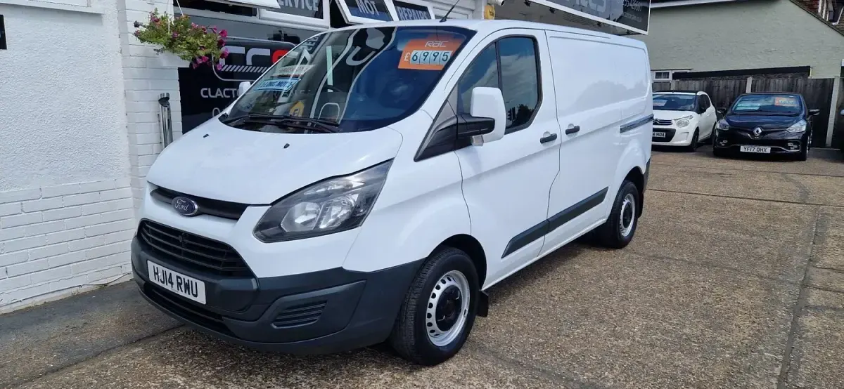 Usado Ford Transit Custom 100 HP (73 kW) 2014 Branco Van