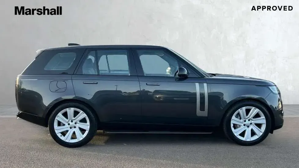 Used Land Rover Range Rover HSE 350 HP (257 kW) 2024 Grey SUV