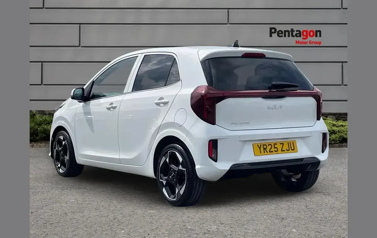 Used Kia Picanto 61 HP (44 kW) 2025 White Hatchback