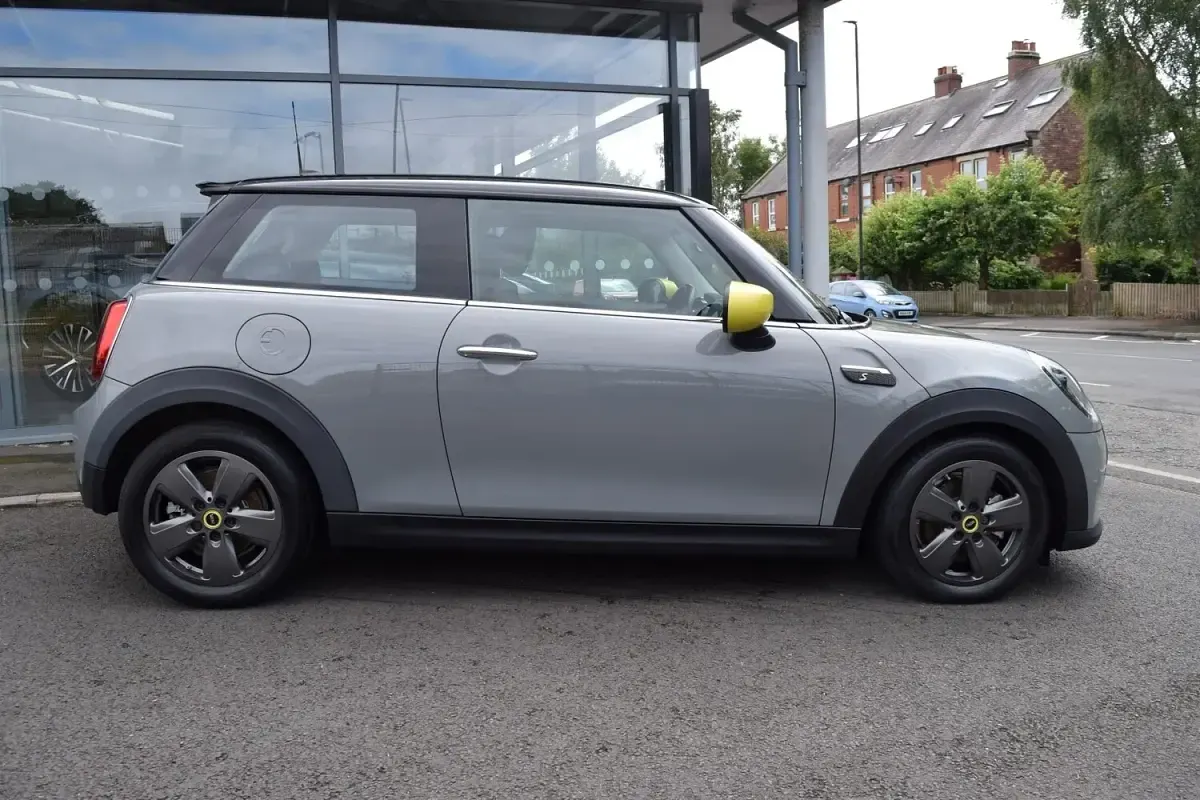 Used Mini Cooper S Hatch 135 kW (184 HP) 2022 Grey Hatchback