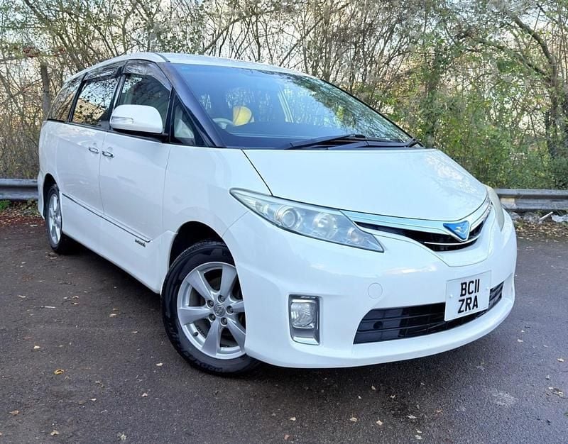 White Used 2025 Toyota Estima MPV | £6,700 (Fair price) - Image 1/4
