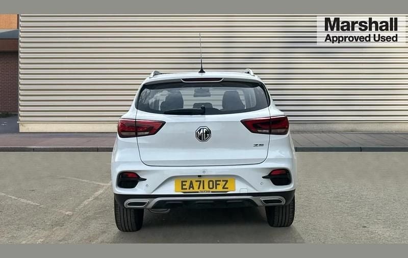 Used MG ZS Exclusive 111 HP (81 kW) 2021 White  Sedan