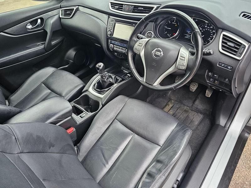 Used Nissan X-Trail Tekna 130 HP (95 kW) 2015 Silver SUV